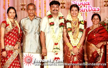 Bipindas Divya Family Photograph